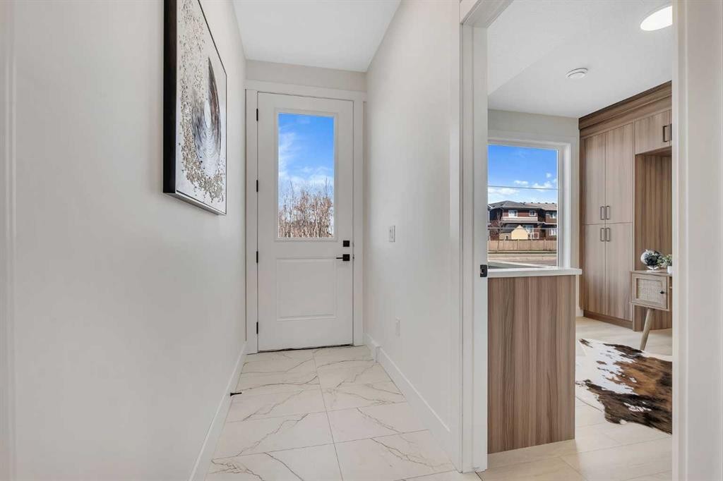 203-8850 48 Street Ne, Calgary, AB - Indoor Photo Showing Other Room