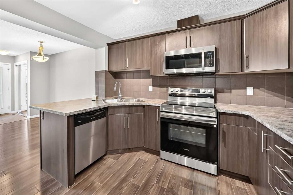 12 Cityscape Row Ne, Calgary, AB - Indoor Photo Showing Kitchen With Upgraded Kitchen