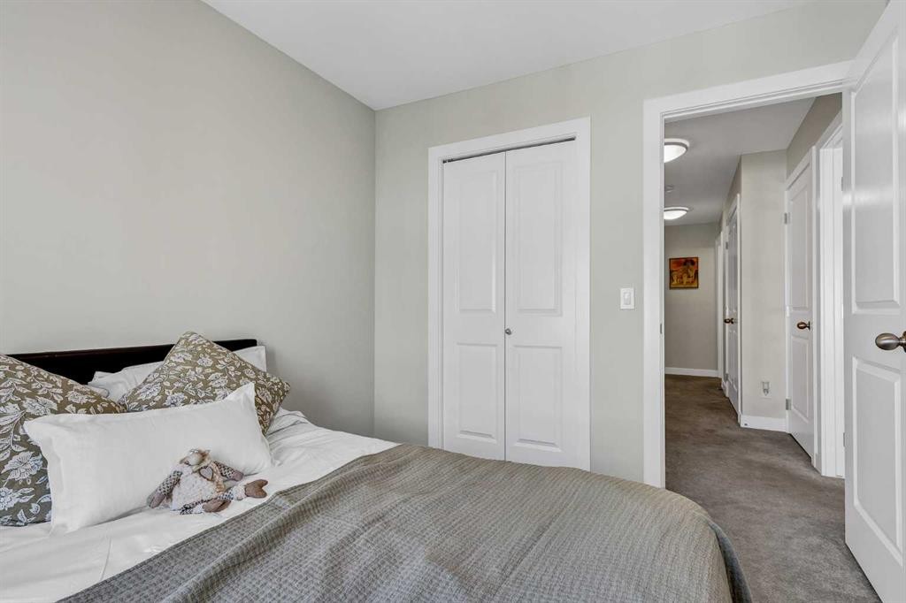 571 Canals Crossing Sw, Airdrie, AB - Indoor Photo Showing Bedroom