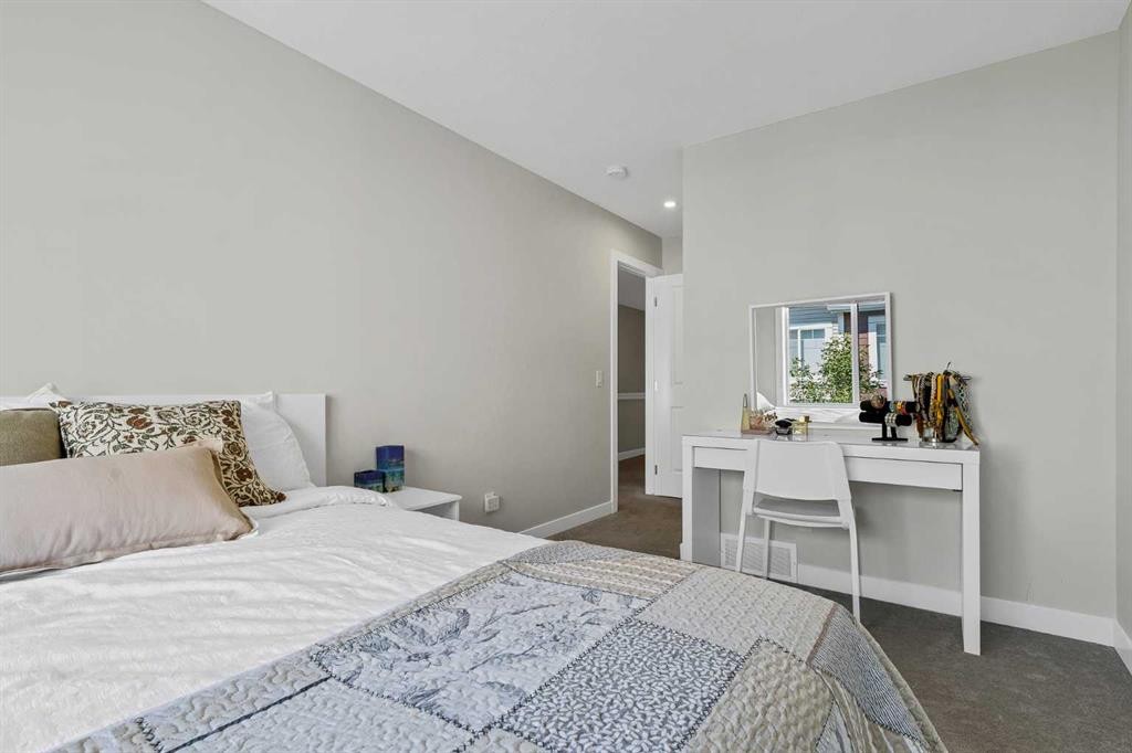 571 Canals Crossing Sw, Airdrie, AB - Indoor Photo Showing Bedroom