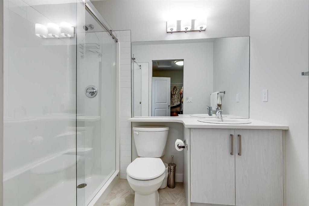 571 Canals Crossing Sw, Airdrie, AB - Indoor Photo Showing Bathroom