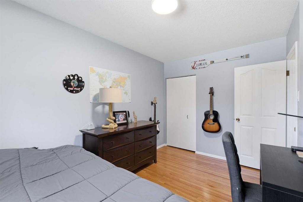 5008 Valiant Drive Nw, Calgary, AB