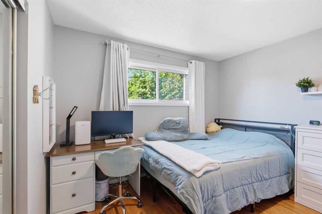 5008 Valiant Drive Nw, Calgary, AB