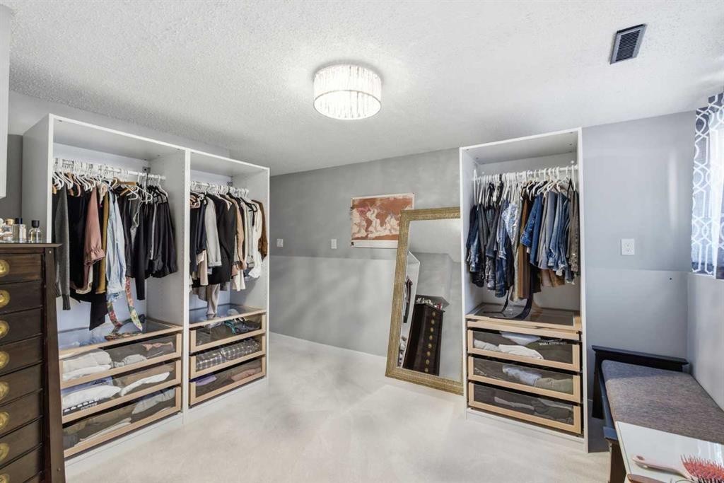 5008 Valiant Drive Nw, Calgary, AB