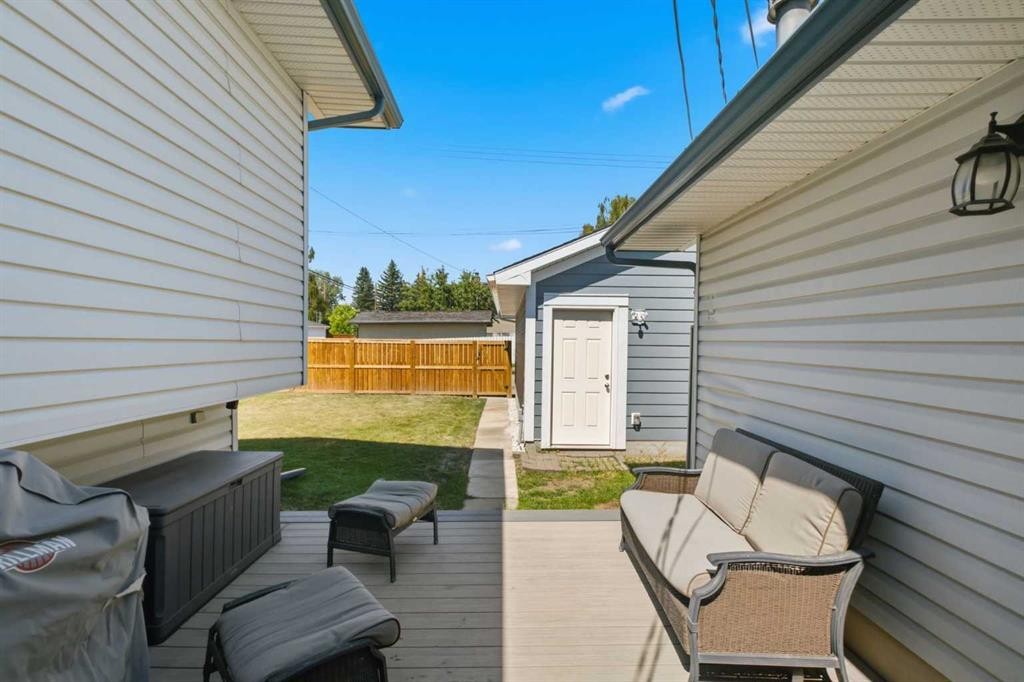 5008 Valiant Drive Nw, Calgary, AB