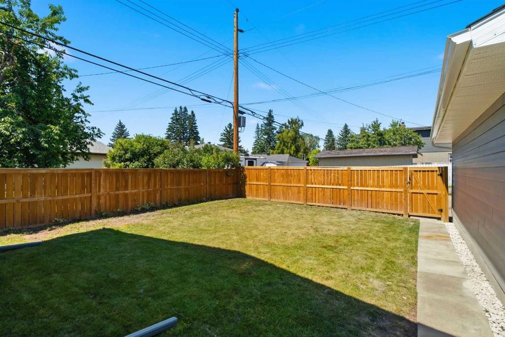 5008 Valiant Drive Nw, Calgary, AB