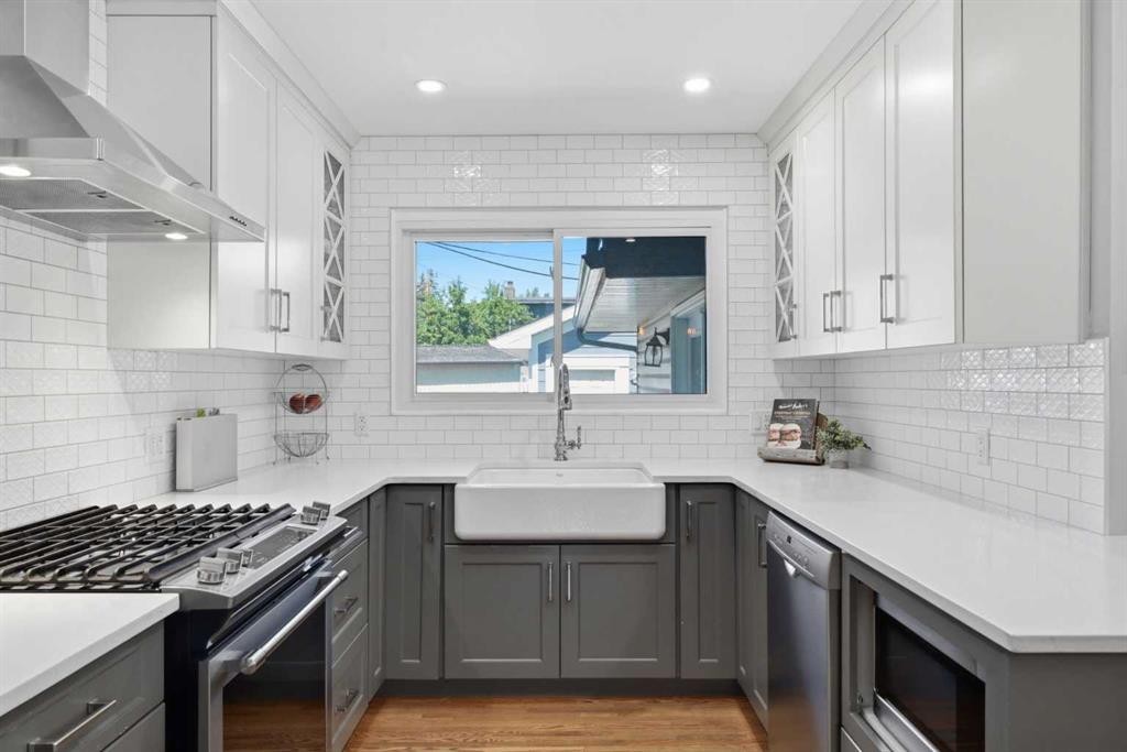 5008 Valiant Drive Nw, Calgary, AB