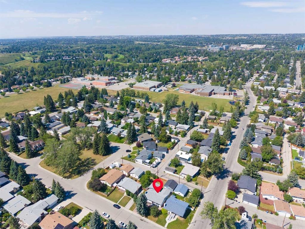 5008 Valiant Drive Nw, Calgary, AB
