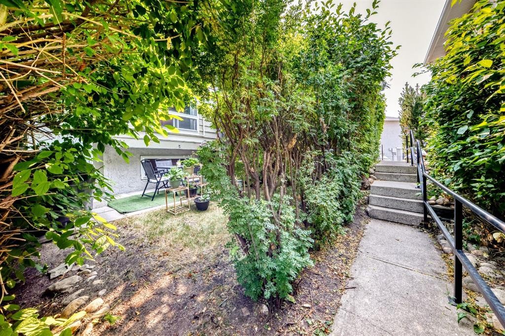 84-6915 Ranchview Drive Nw, Calgary, AB - Outdoor