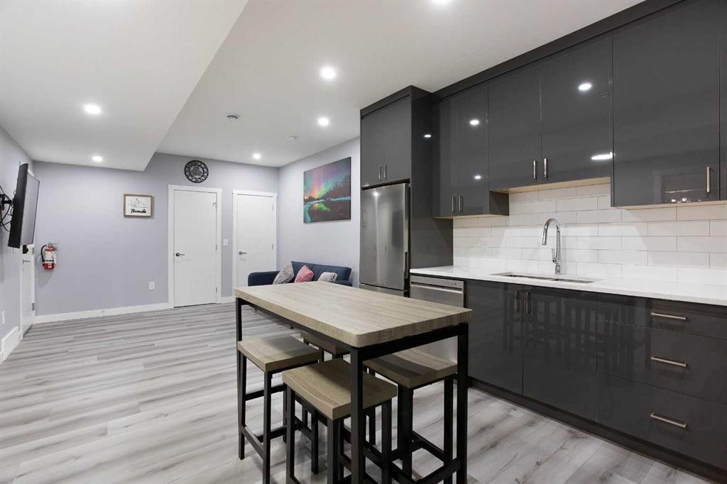 91 Copperhead Grove Se, Calgary, AB - Indoor Photo Showing Kitchen With Upgraded Kitchen