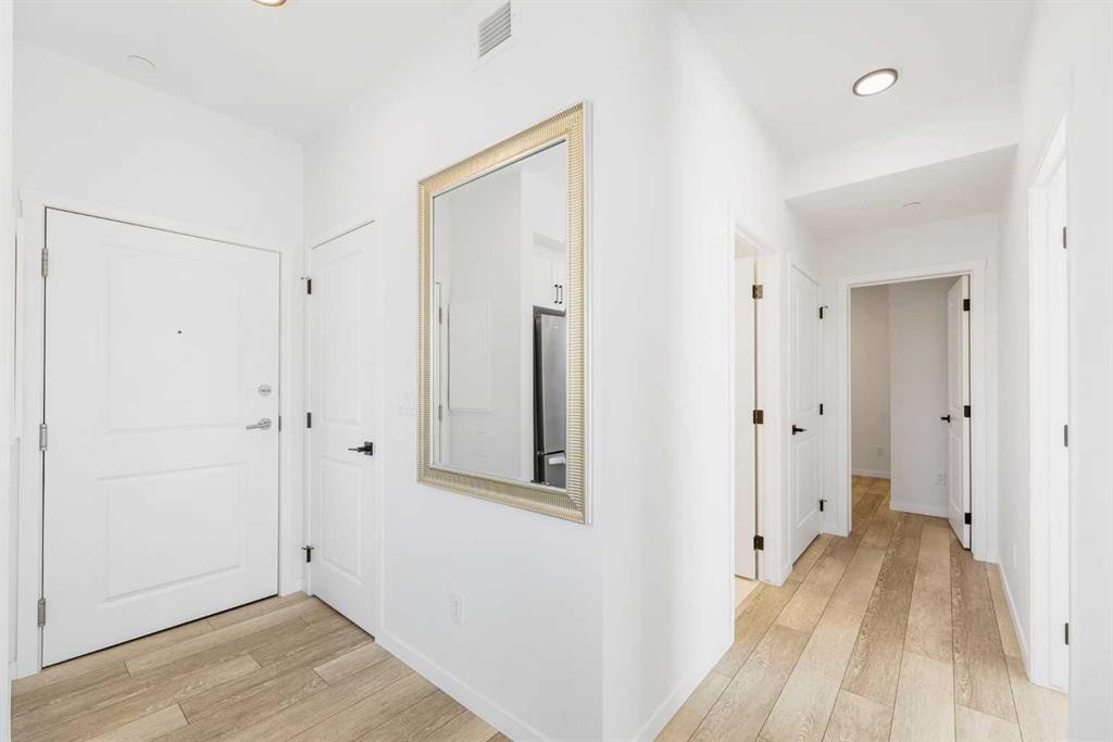 3104-3727 Sage Hill Drive Nw, Calgary, AB - Indoor Photo Showing Other Room