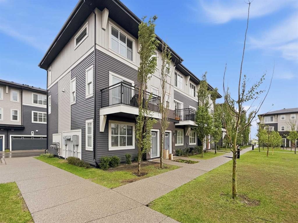 322-72 Cornerstone Manor Ne, Calgary, AB - Outdoor With Facade