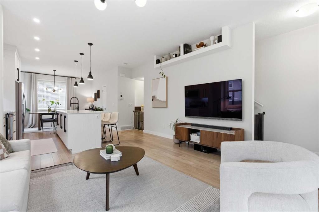 322-72 Cornerstone Manor Ne, Calgary, AB - Indoor Photo Showing Living Room