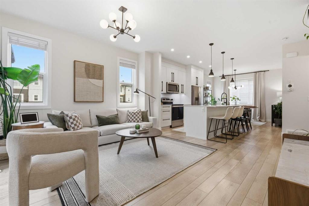 322-72 Cornerstone Manor Ne, Calgary, AB - Indoor Photo Showing Living Room