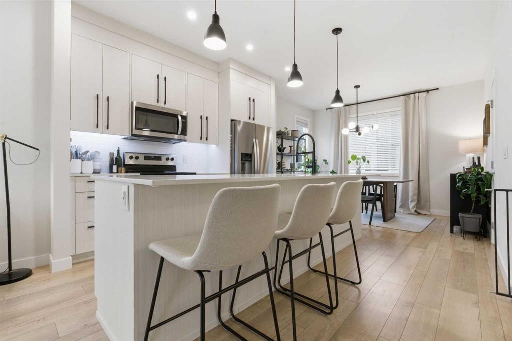 322-72 Cornerstone Manor Ne, Calgary, AB - Indoor Photo Showing Kitchen With Upgraded Kitchen