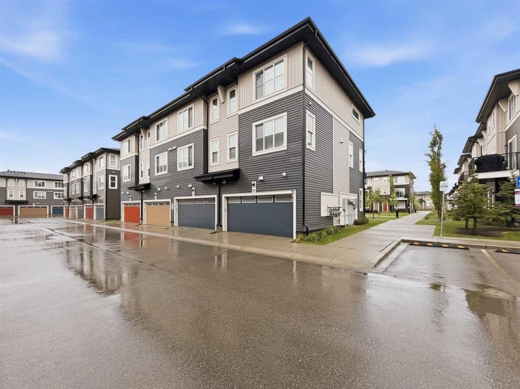 322-72 Cornerstone Manor Ne, Calgary, AB - Outdoor