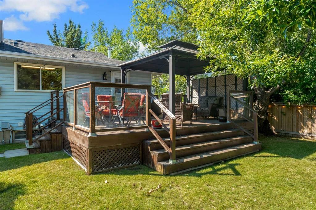 36 Mckerrell Court Se, Calgary, AB - Outdoor With Deck Patio Veranda