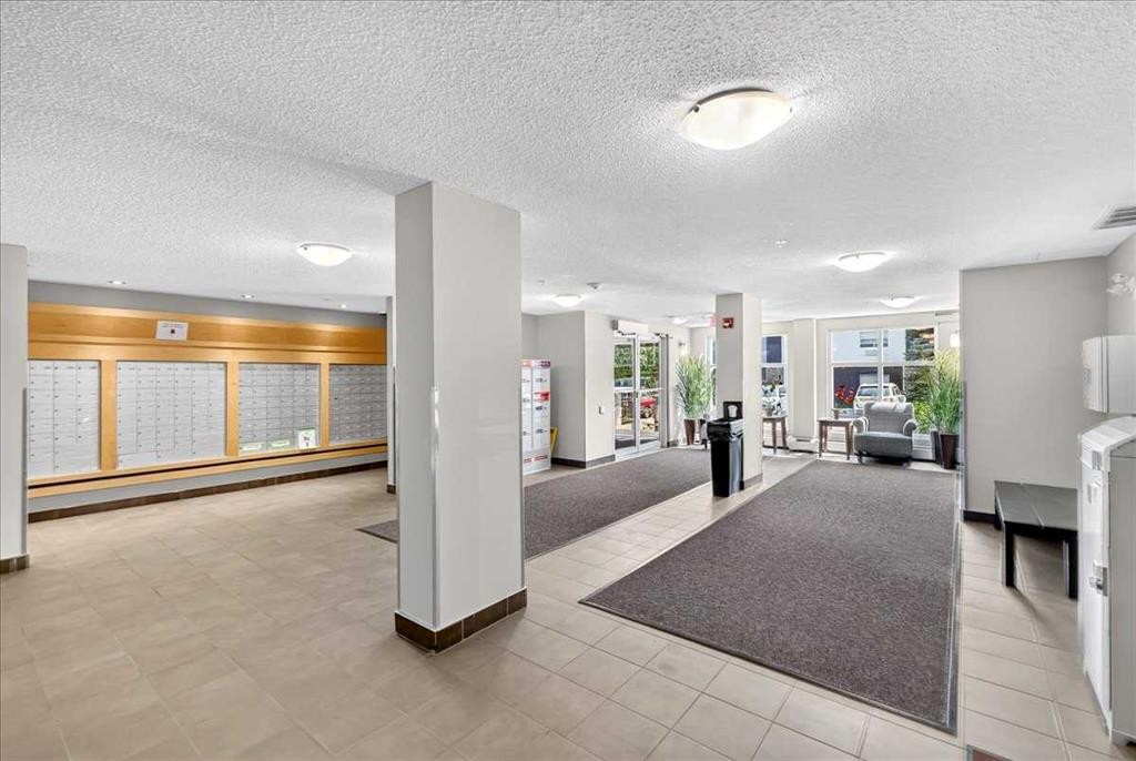 3404-11811 Lake Fraser Drive Se, Calgary, AB - Indoor Photo Showing Other Room