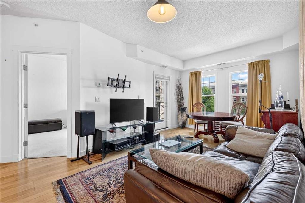 3404-11811 Lake Fraser Drive Se, Calgary, AB - Indoor Photo Showing Living Room