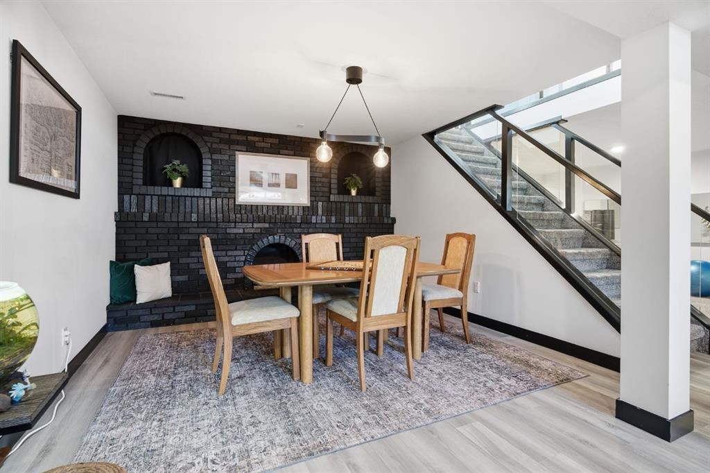 180 Huntford Road Ne, Calgary, AB - Indoor