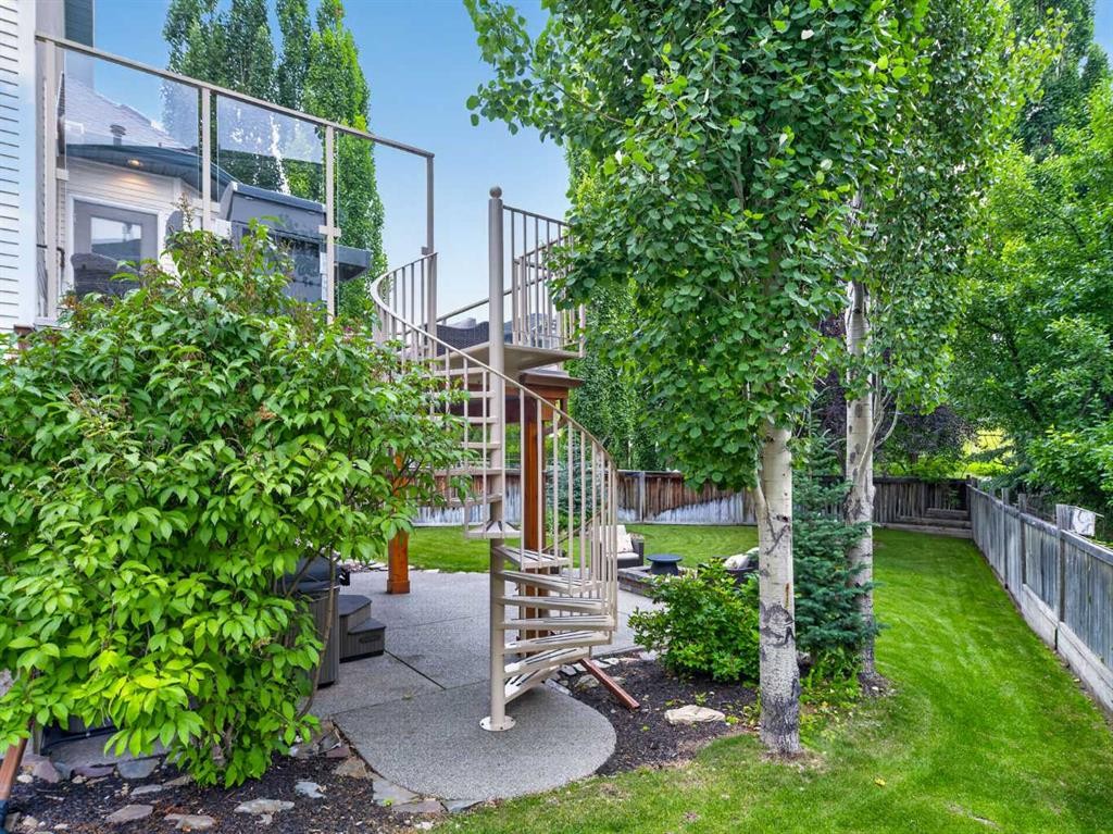 126 West Terrace Point, Cochrane, AB - Outdoor