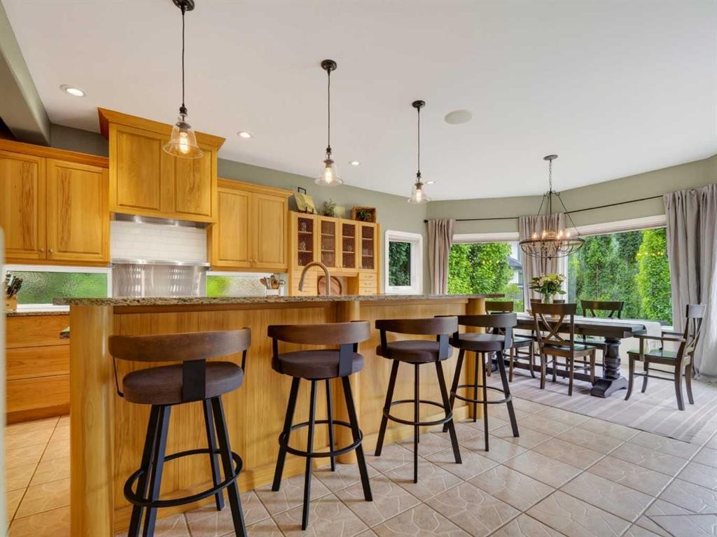 126 West Terrace Point, Cochrane, AB - Indoor Photo Showing Kitchen