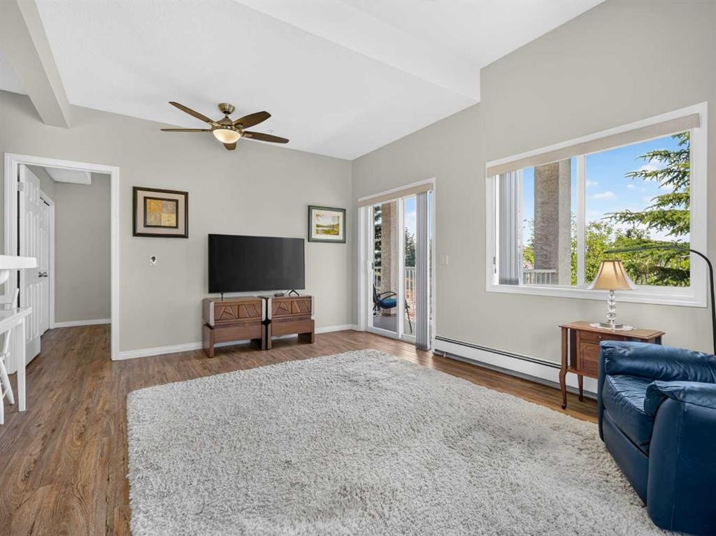 201-72 Quigley Drive, Cochrane, AB - Indoor