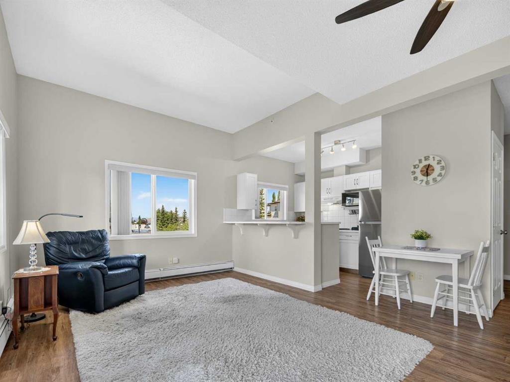 201-72 Quigley Drive, Cochrane, AB - Indoor