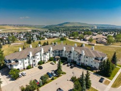 201-72 Quigley Drive Cochrane, AB T4C 2K6