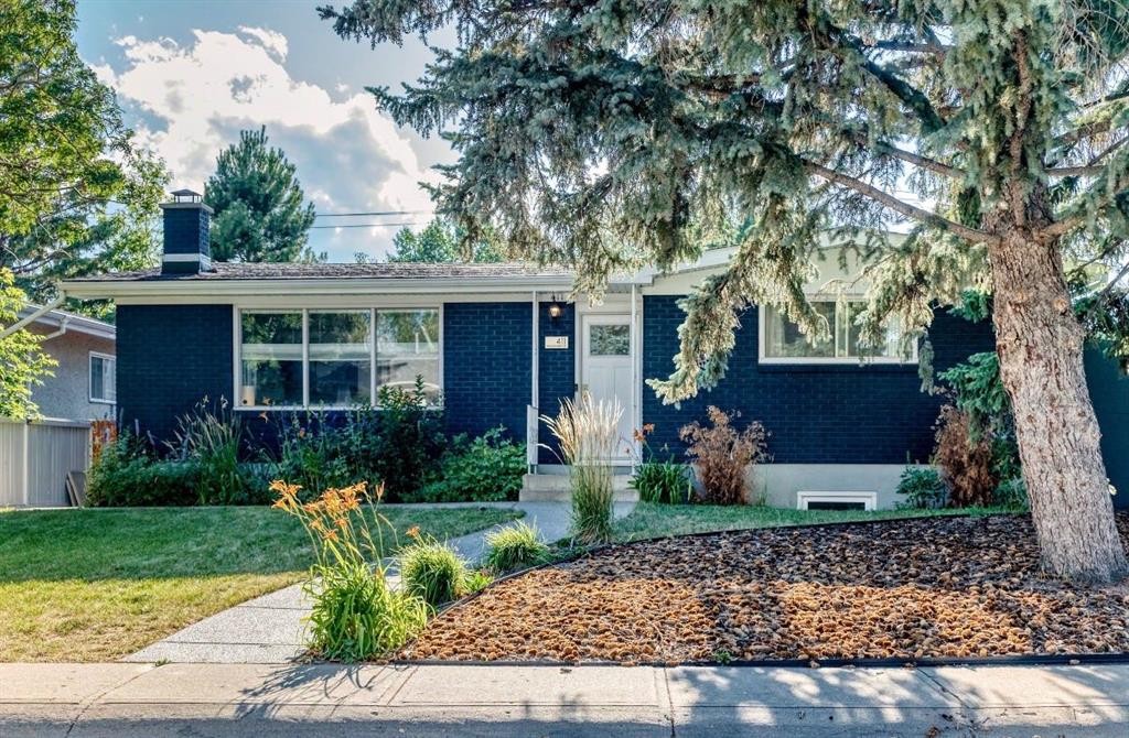 411 Woodland Crescent Se, Calgary, AB - Outdoor