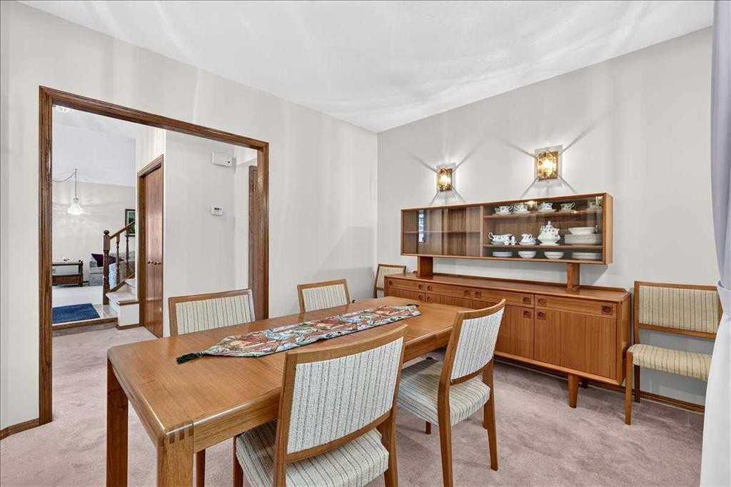 105 Christie Knoll Heights Sw, Calgary, AB - Indoor Photo Showing Dining Room
