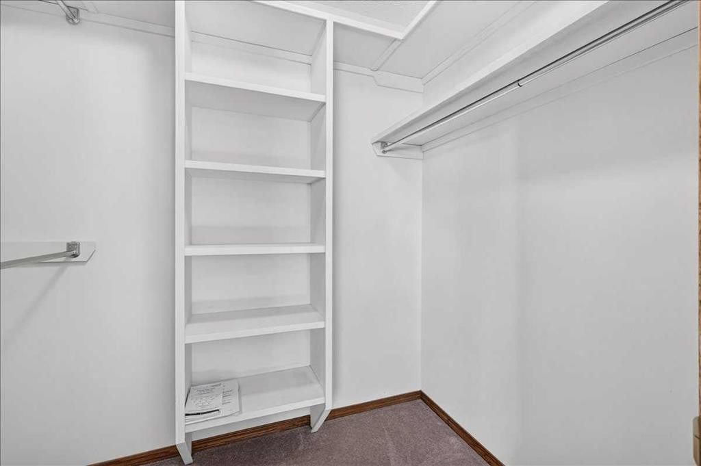 105 Christie Knoll Heights Sw, Calgary, AB - Indoor With Storage
