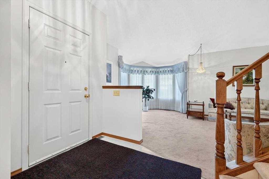 105 Christie Knoll Heights Sw, Calgary, AB - Indoor Photo Showing Other Room