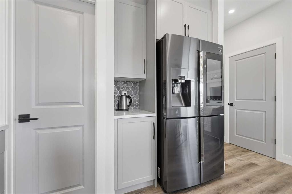 411 Rivercrest Boulevard, Cochrane, AB - Indoor
