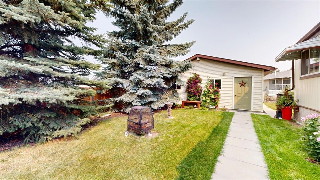 304 Slade Drive, Nanton, AB - Outdoor