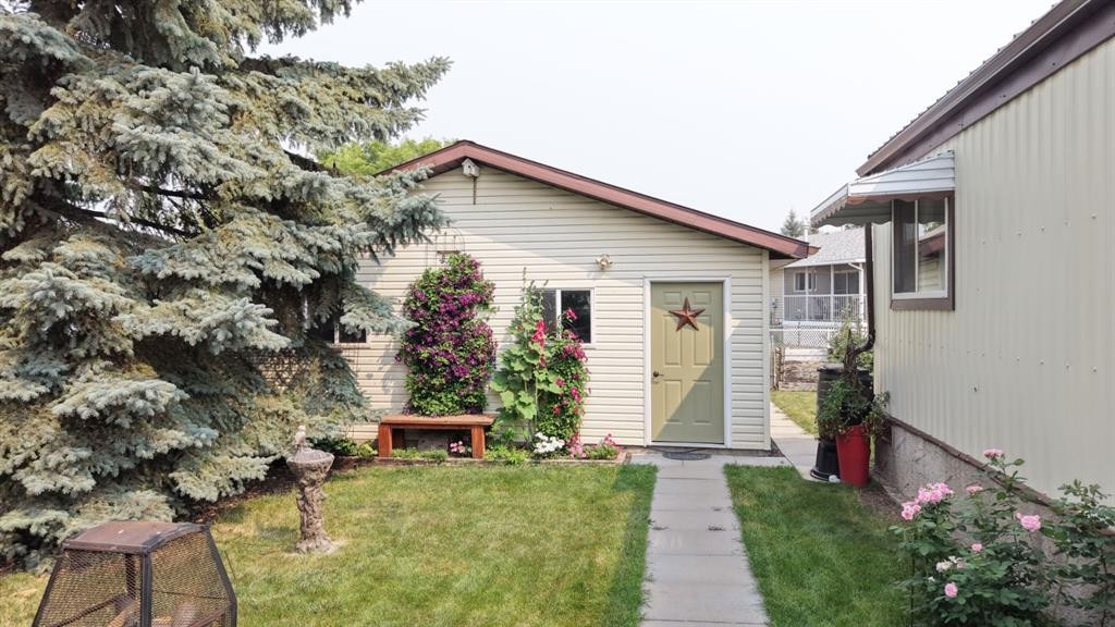 304 Slade Drive, Nanton, AB - Outdoor