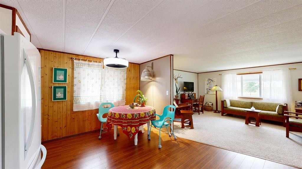 304 Slade Drive, Nanton, AB - Indoor