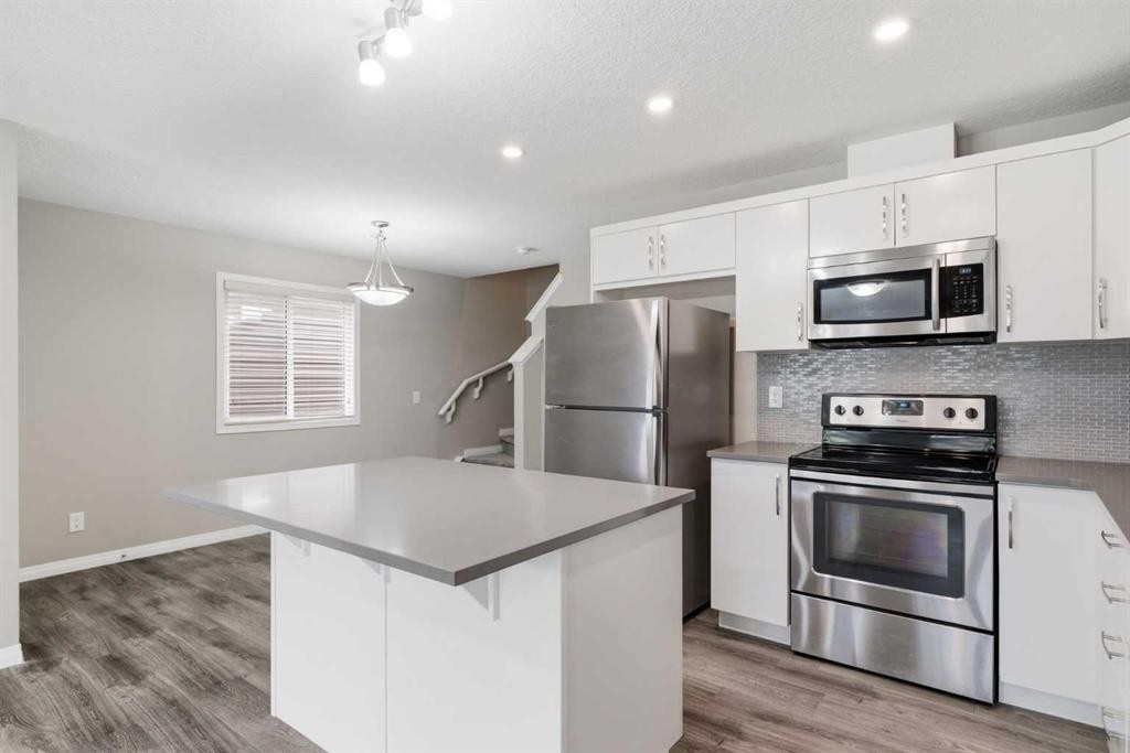 1449 Carrington Boulevard Nw, Calgary, AB - Indoor Photo Showing Kitchen With Stainless Steel Kitchen With Upgraded Kitchen