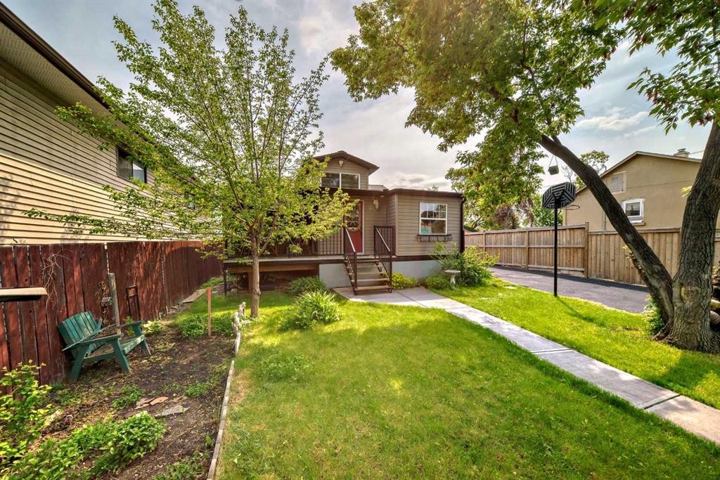 1834 42 Street Se, Calgary, AB - Outdoor