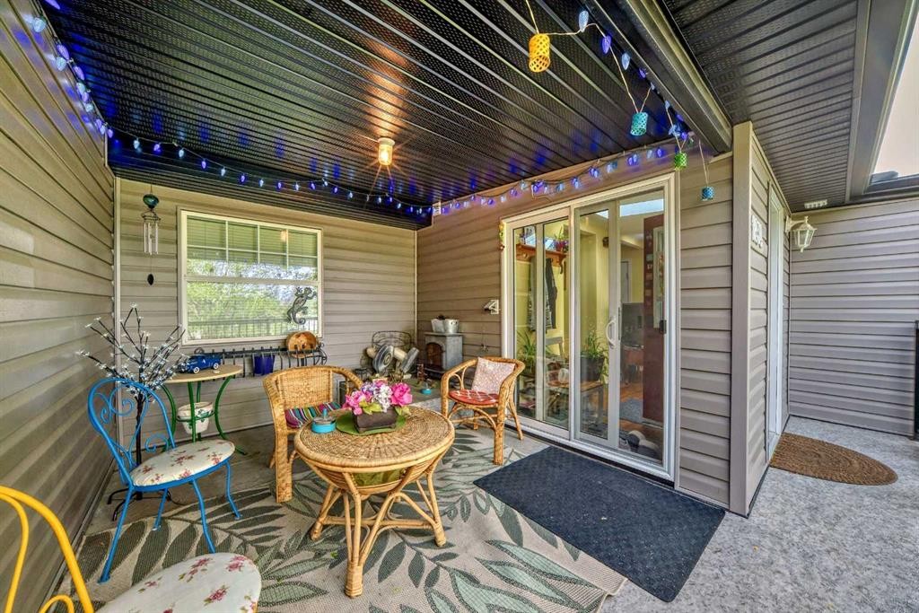 1834 42 Street Se, Calgary, AB - Outdoor With Deck Patio Veranda With Exterior