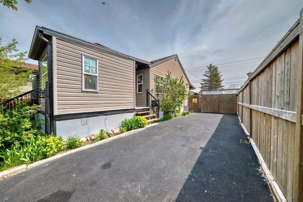 1834 42 Street Se, Calgary, AB - Outdoor