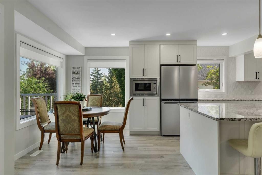 112 Hidden Vale Place Nw, Calgary, AB - Indoor