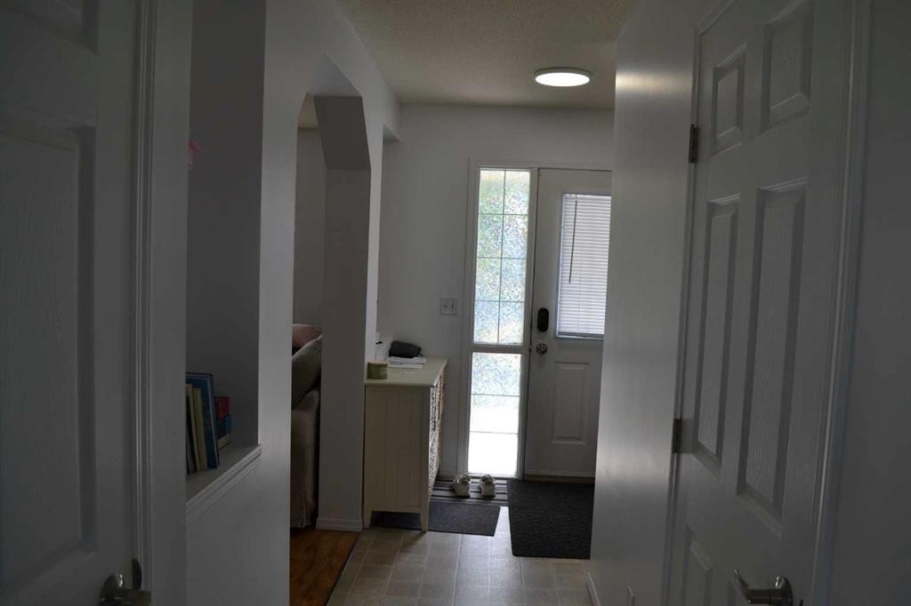 102 Citadel Mesa Close, Calgary, AB - Indoor Photo Showing Other Room