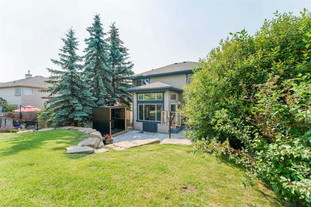 99 Springbluff Boulevard Sw, Calgary, AB - Outdoor