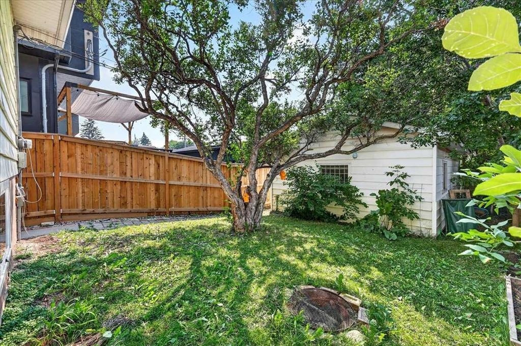 3911 1 Street Nw, Calgary, AB - Outdoor