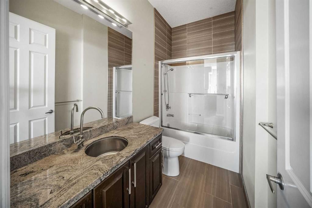 619-950 Centre Avenue Ne, Calgary, AB - Indoor Photo Showing Bathroom
