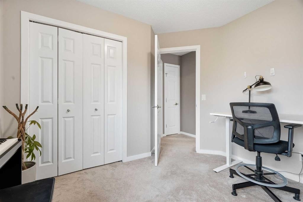 14 River Heights Crescent, Cochrane, AB - Indoor