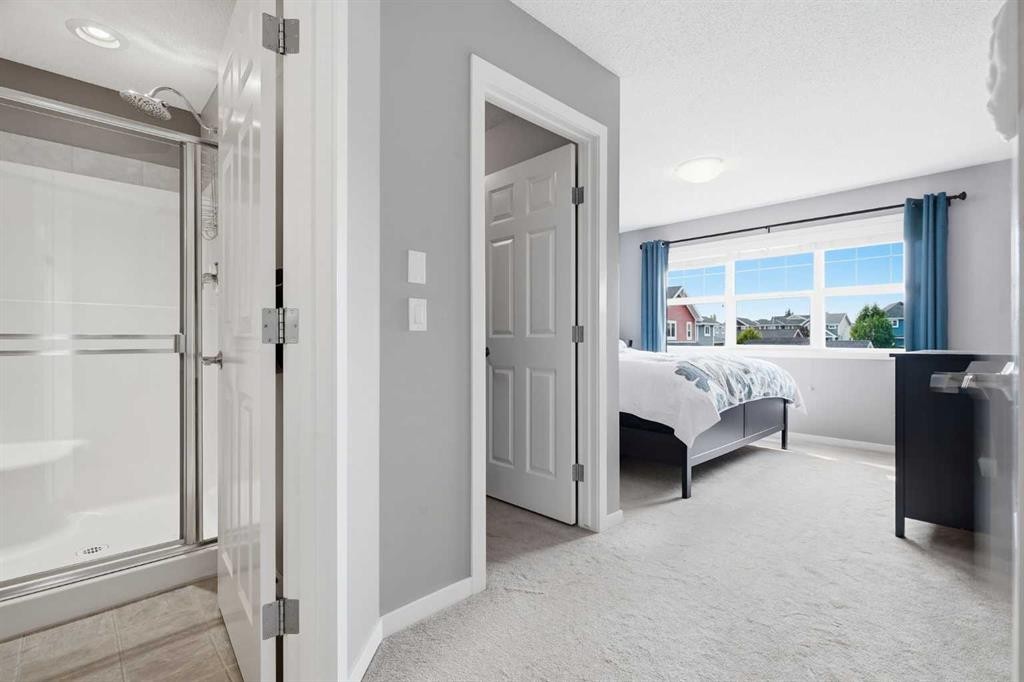 14 River Heights Crescent, Cochrane, AB - Indoor