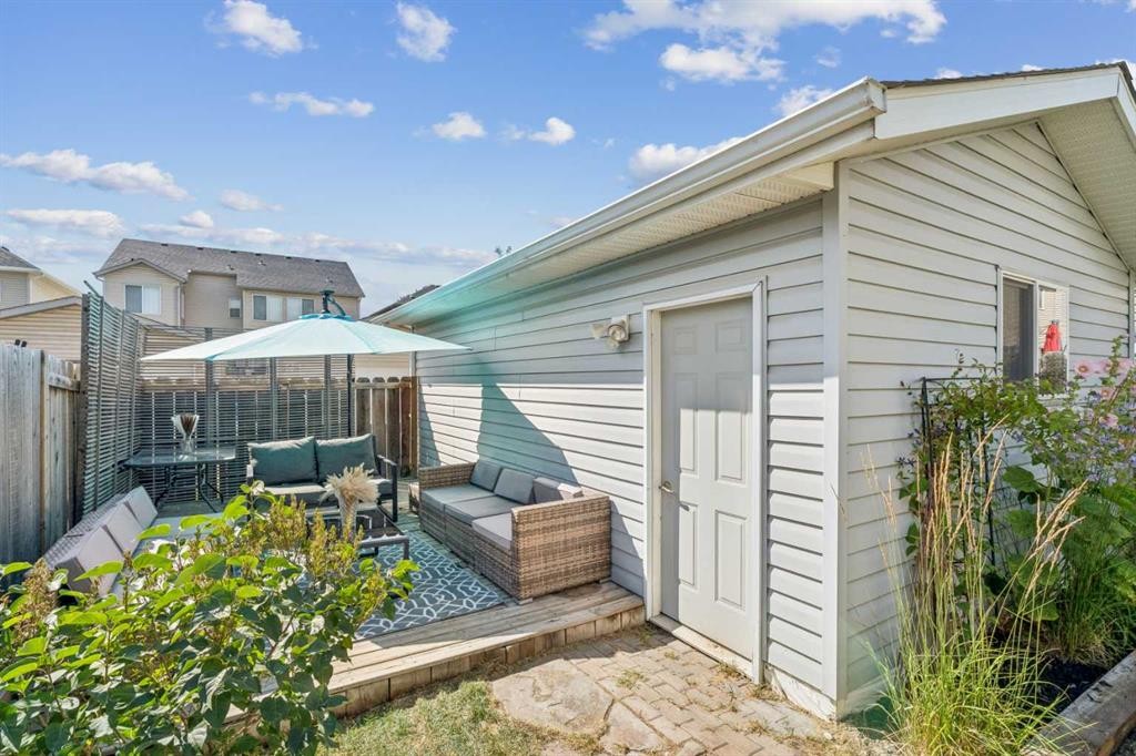 11 Legacy Crescent Se, Calgary, AB - Outdoor With Deck Patio Veranda With Exterior