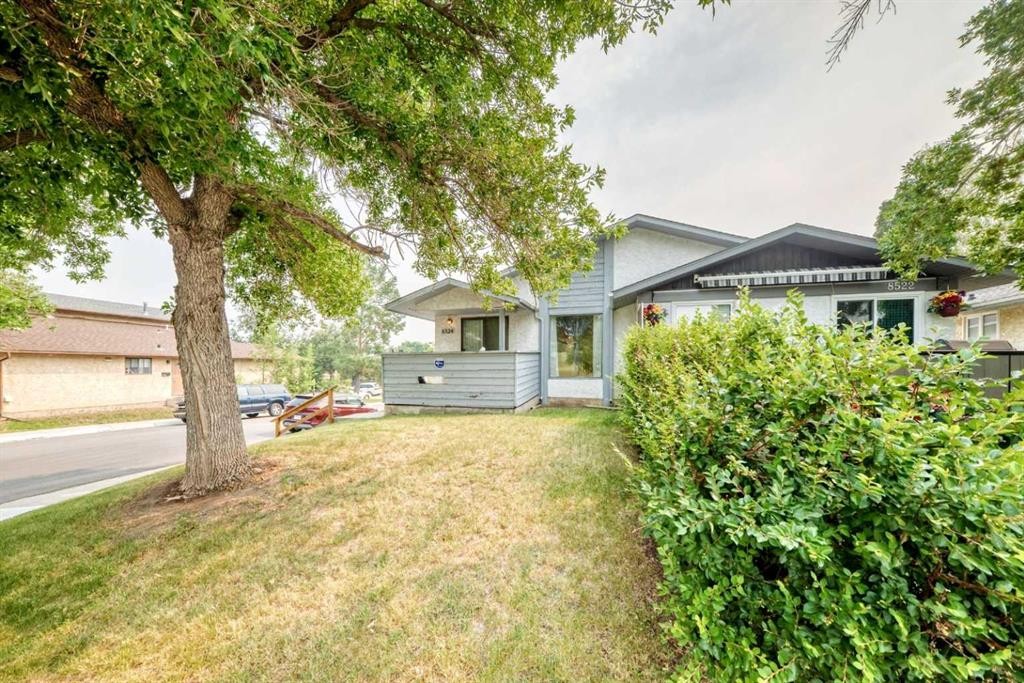 8524 Berwick Road Nw, Calgary, AB - Outdoor